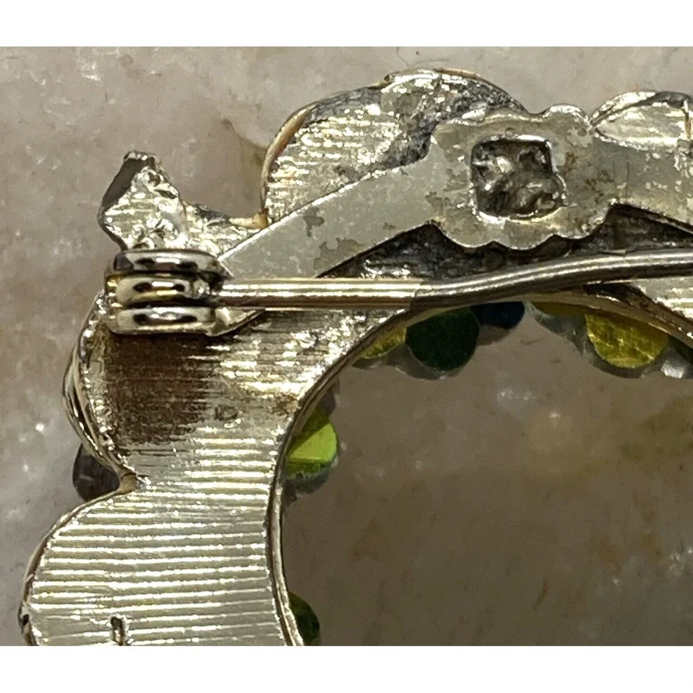 Vintage Gold Tone Watermelon AB Crystal Flower Wreath Bow Pin Brooch‎ Holiday